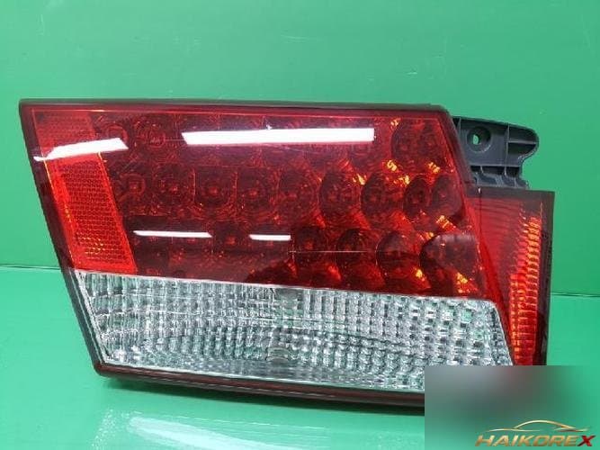 Hyundai Granzer 2008 — накладка двери багажника левая