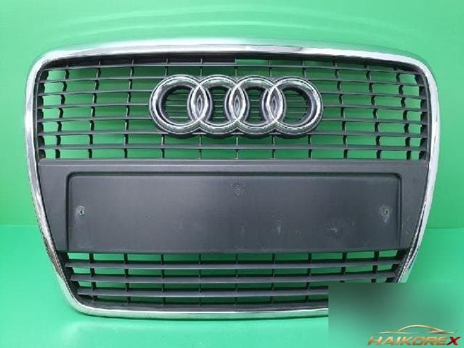 Audi A6 2009 — решетка радиатора правая