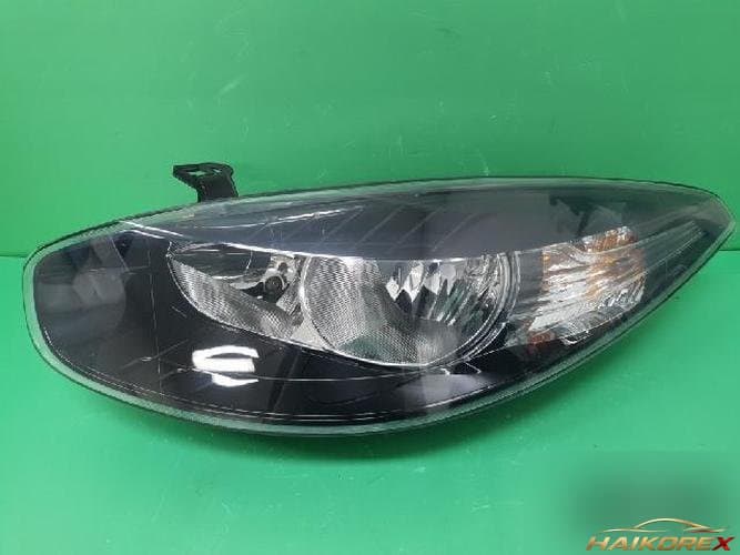 Renault SM3 2013 — фара левая 260600087R