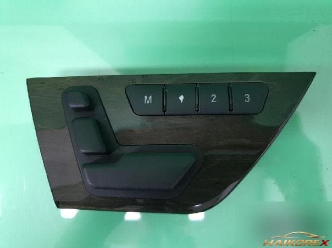 Mercedes-Benz C-Class 2009 — кнопка регулировки сиденья A2048204310