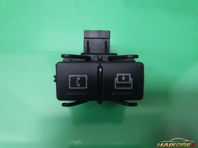 Mercedes-Benz C-Class 2009 — кнопка/переключатель 2048702851