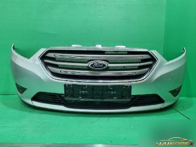 Ford Taurus 2013 — передний бампер