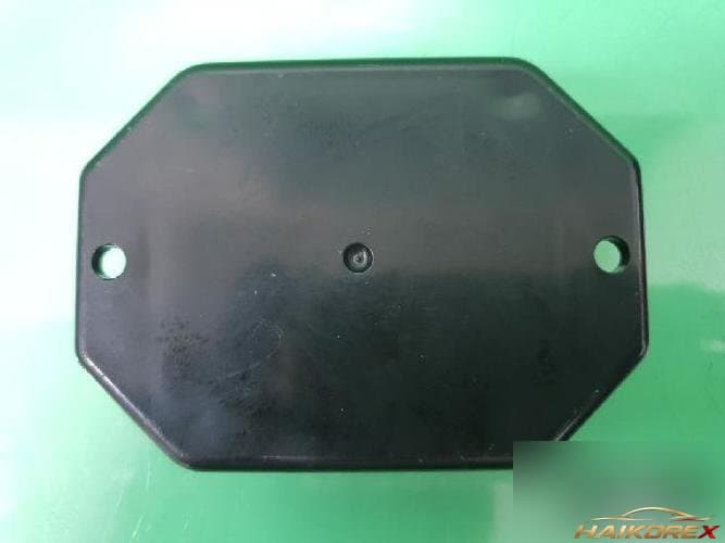Ford Towncar 2003 — деталь F8VD 14B205 AA