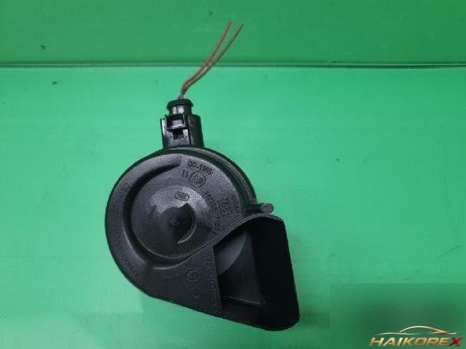 Audi A4 2015 — прочая деталь 8T0 951 223