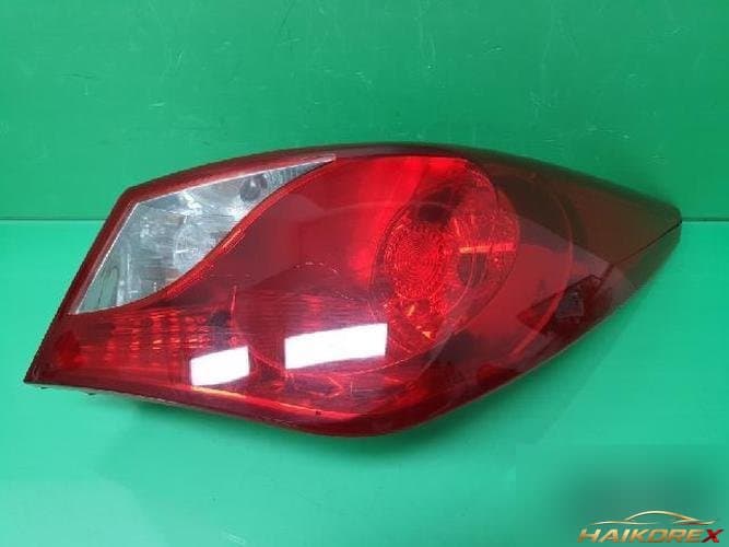 Hyundai Sonata 2011 — комбинированный фонарь (задний свет) правый