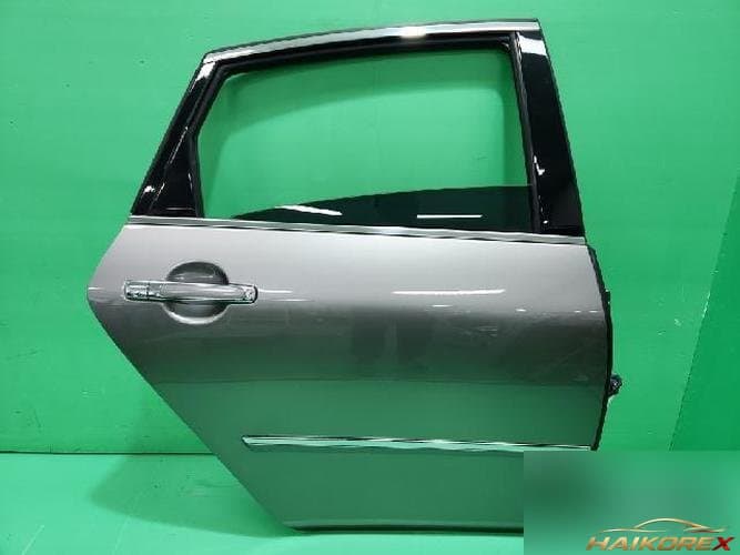 Infiniti M 2008 — дверь задняя правая