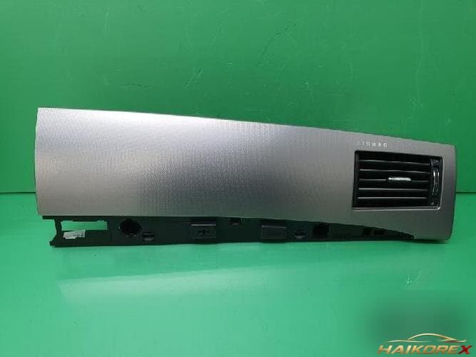Jaguar XF 2011 — панель приборов