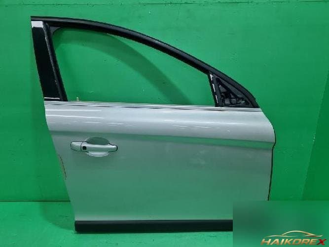 Volvo XC60 2010 — дверь передняя правая