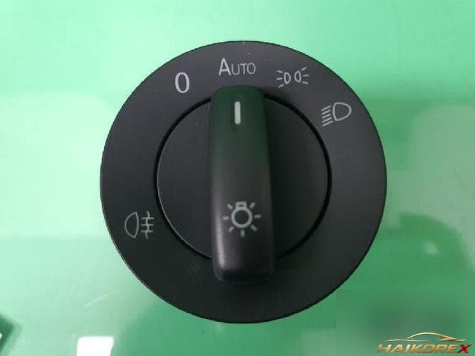 Volkswagen Jetta 2009 — кнопка/выключатель 1K0 941 431 BK