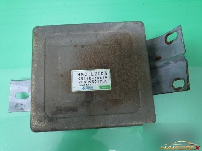 Hyundai Granzer 1996 — блок управления коробкой TCU 95440 38419