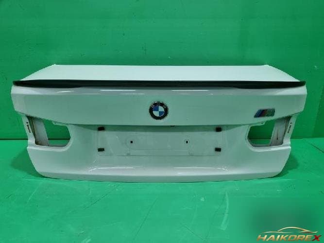 BMW 3 Series 2012 — крышка багажника