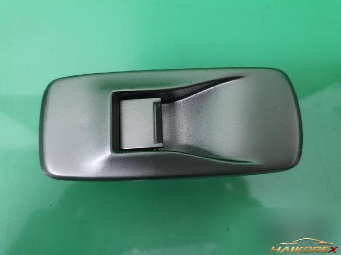 Jaguar XF 2009 — выключатель стеклоподъемника