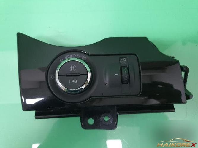 GM Daewoo Orlando 2012 — кнопка регулировки яркости 13301767