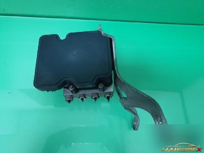 Chevrolet Malibu 2017 — модуль ABS 8405 3798