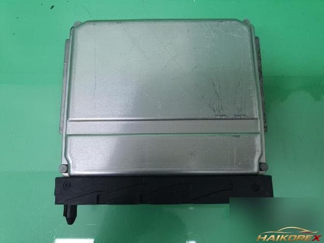 Volvo V70 2001 — блок управления двигателем ECU 0261206828
