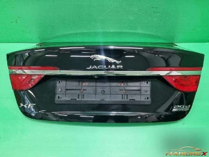 Jaguar XF 2018 — крышка багажника, вторая