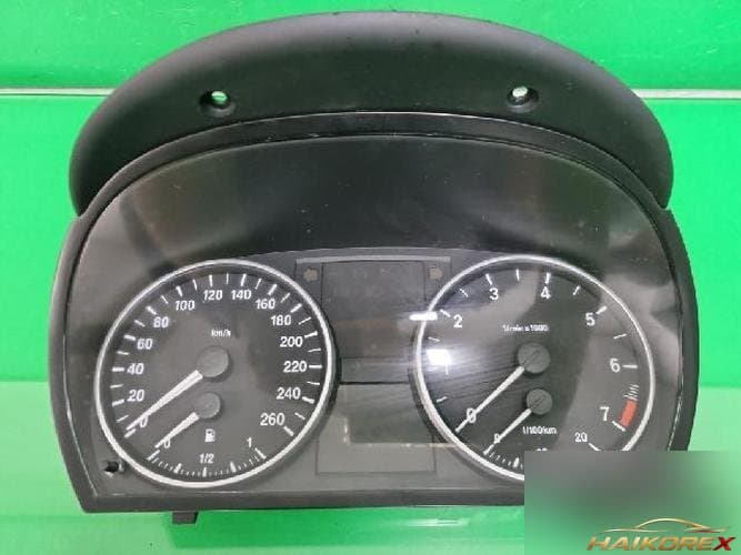 BMW 3 Series 2007 — приборная панель 9141479 2
