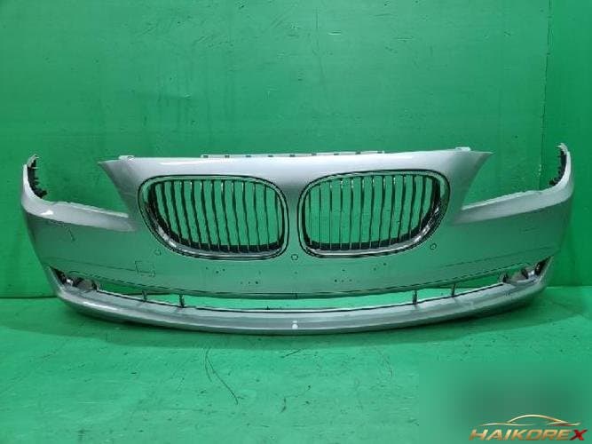 BMW 3 Series 2009 — передний бампер 2