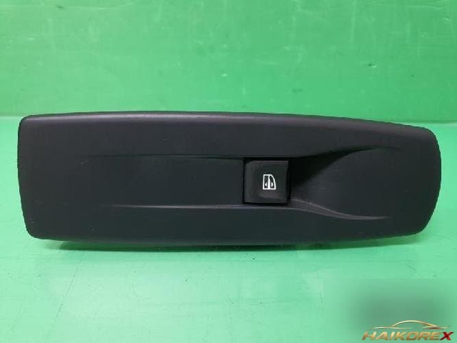 Renault SM3 2010 — кнопка электростеклоподъемника 1
