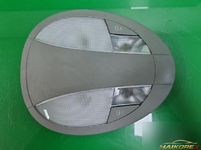 Mercedes-Benz CLS-Class 2008 — салонный светильник A2118207301
