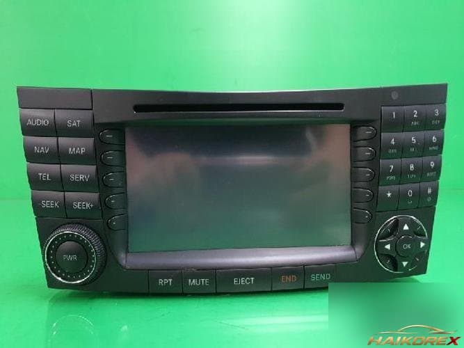 Mercedes-Benz CLS-Class 2008 — AV система 2118204397