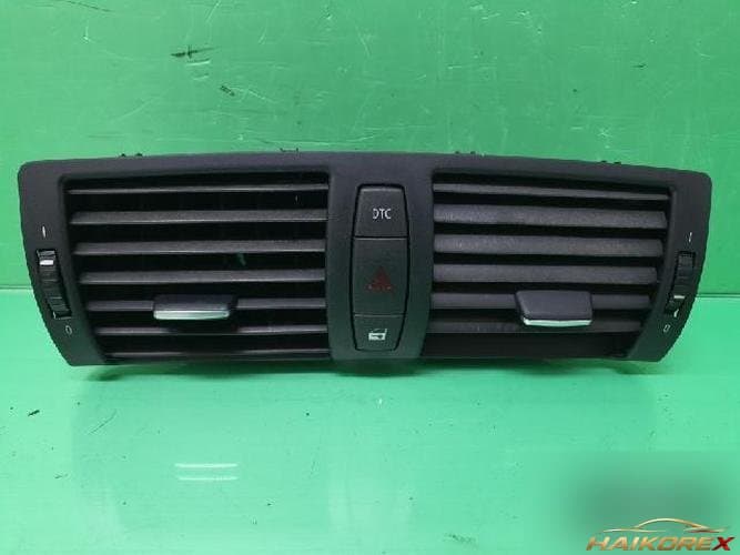 BMW 1 Series 2010 — панель приборов 7059189 13