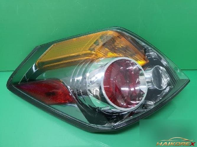 Nissan Altima 2009 — комбинированный задний фонарь левый