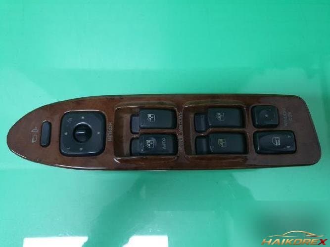 Hyundai Dynasty 2004 — кнопка стеклоподъемника 1