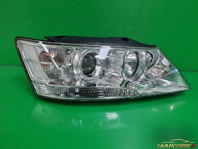 Hyundai Sonata 2010 — фара правая