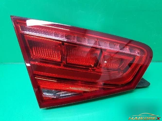 Audi A8 2011 — отделка задней двери левая 4H0 945 093