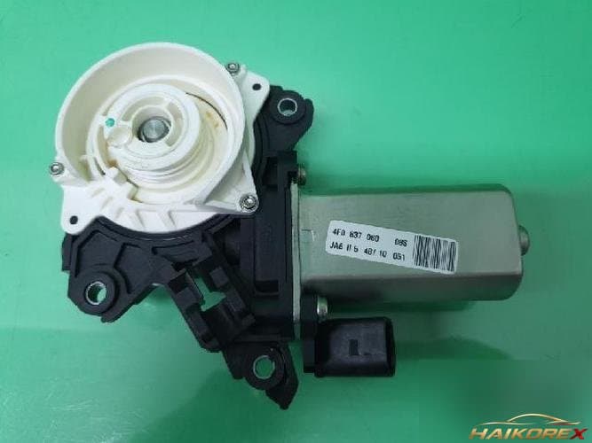 Audi A8 2011 — прочие детали 4F0 837 060