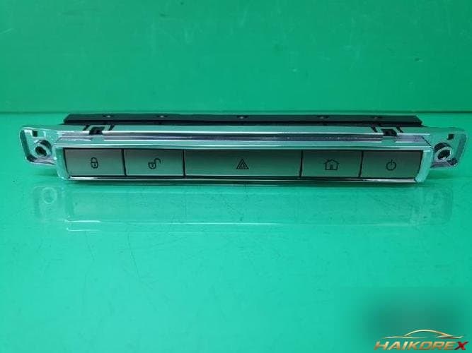 Jaguar XF 2009 — приборная панель 8X23 11B650 AB