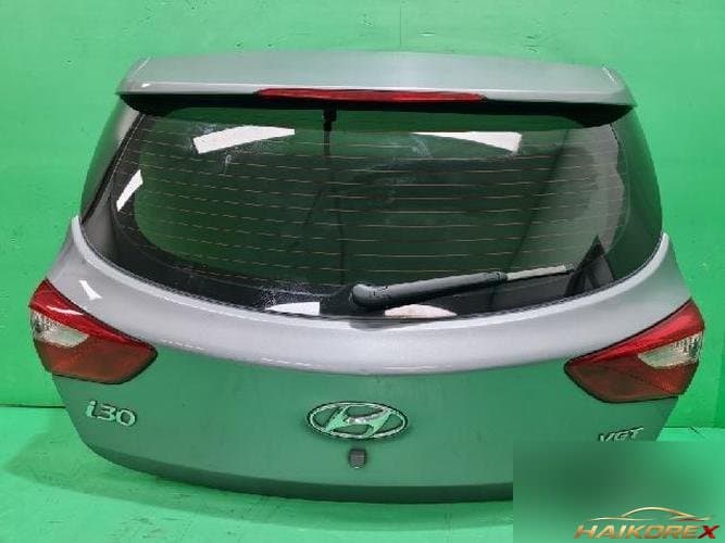 Hyundai i30 2015 — крышка багажника 73700A5001