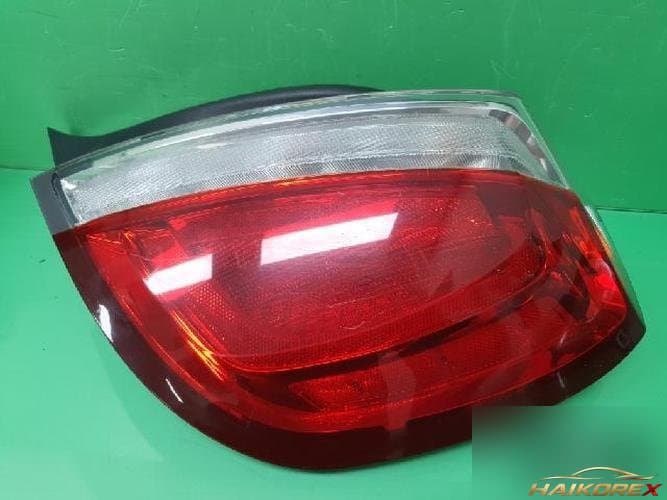 Ford MKS 2011 — фонарь задний комбинированный правый (пассажирский) AA5313B504 AC