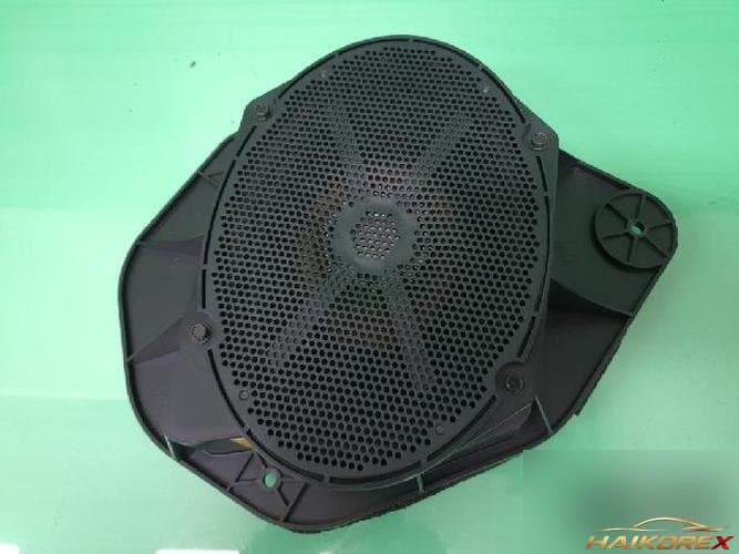 Ford MKS 2011 — прочие компоненты 8A5T 18808 PA