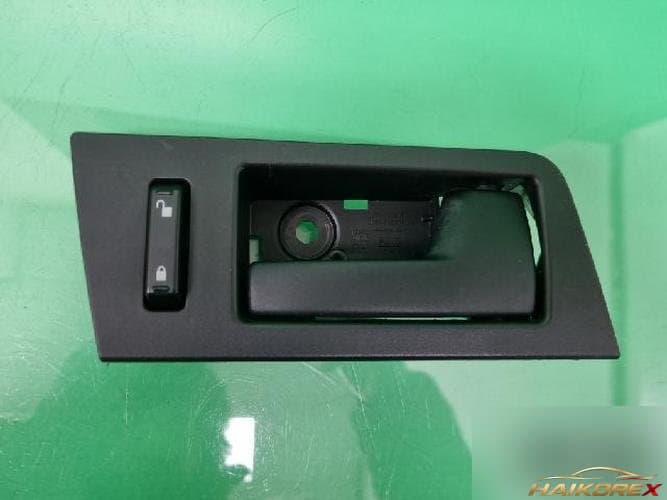 Ford Escape 2008 — дверной замок-фиксатор 8L84 7822600