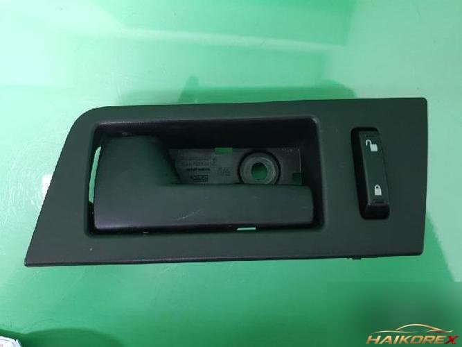 Ford Escape 2008 — защёлка двери 8L84 7822601