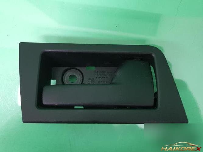 Ford Escape 2008 — дверной замок (кэтч) 8L84 78266B84