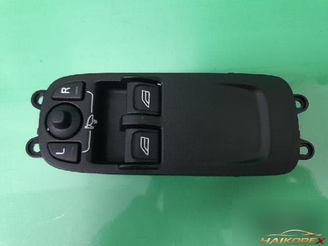 Volvo C30 2010 — кнопка стеклоподъемника