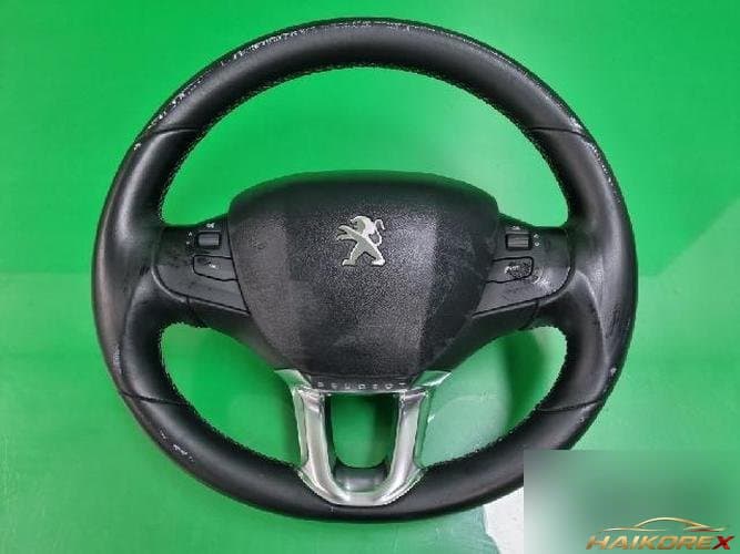Peugeot 2008 2016 — руль