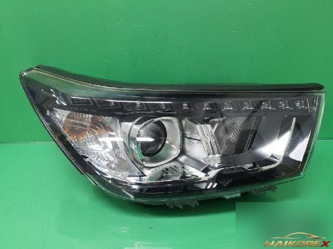 KG Mobility Tivoli 2017 — фара головного света правая 83102 3S800