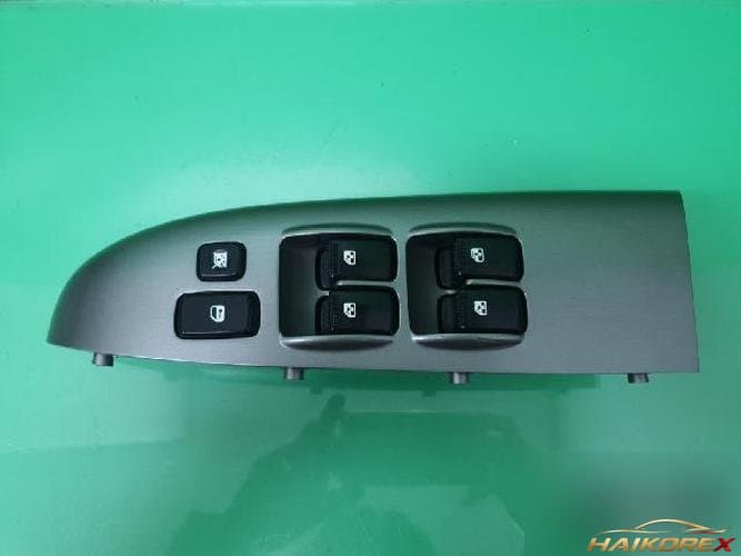 Kia Carnival 2010 — кнопка стеклоподъемника 1