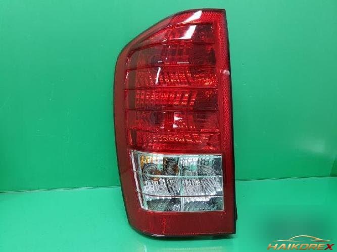 Kia Carnival 2010 — комбинированный фонарь задний левый
