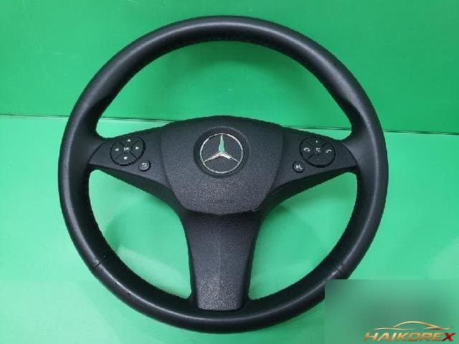 Mercedes-Benz GLK-Class 2011 — рулевое колесо