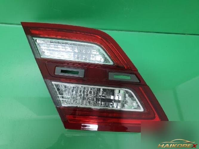 Ford Taurus 2013 — накладка двери задней левой 1