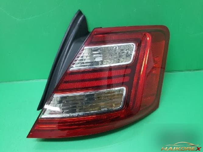 Ford Taurus 2013 — комбинированный задний фонарь правый