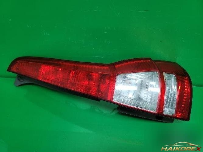 Honda CR-V 2011 — комбинированный фонарь (правый)