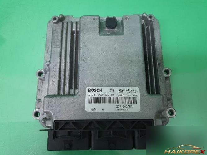 Renault QM3 2015 — блок управления двигателем ECU 237104376R