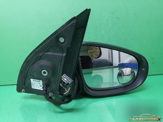Volkswagen Golf 2013 — боковое зеркало правое 5K0 857 502 CH