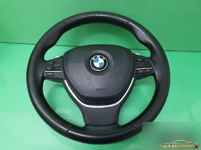 BMW 5 серия 2011 — руль 2